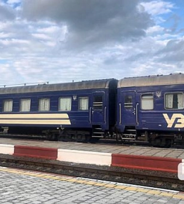 Криворіжці платитимуть більше за постільну білизну у потязі: наскільки