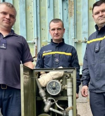 До музею «Машини часу» у Дніпрі передали автозаправну станцію 70-х років