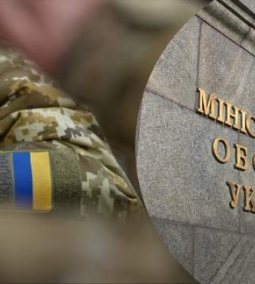 Мужчина в военной форме бил одесситку костылем: в Минобороны отреагировали на громкое видео