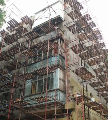 Нові труби та відремонтована покрівля: у Дніпрі перевірили якість проведених ремонтів у будинках ОСББ та ЖБК