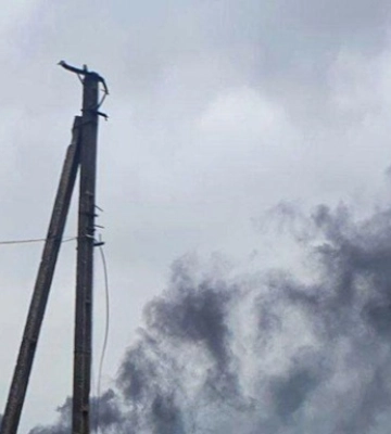 В Мариуполе пылает Азовсталь, часть города без света - мэрия
