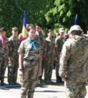 На Дубенщині школярі змагаються у військово-патріотичній грі «Сокіл» («Джура»)
