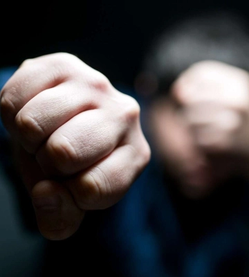 На Дніпропетровщині чоловік до смерті забив сусіда 