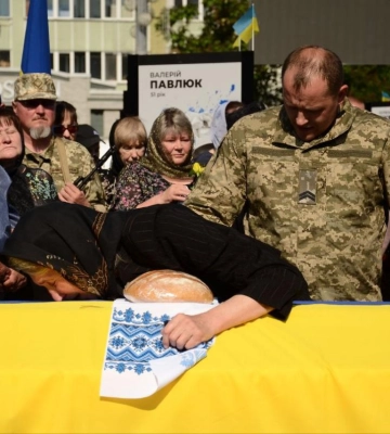 Сьогодні Рівне попрощається ще з одним полеглим на війні Героєм
