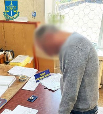 Взятки в сумме 3 500 долларов: на Днепропетровщине задержали председателя военно-врачебной комиссии ТЦК