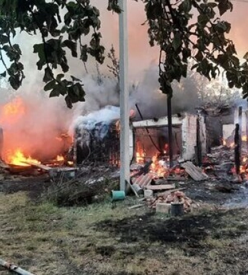 На Донеччині росіяни обстріляли щонайменше 10 населених пунктів, 2 людини дістали поранення