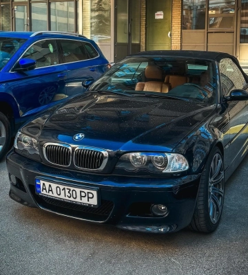 Гость из 2000-х: в Киеве заметили легендарный спорткар BMW 