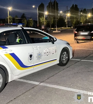 На Полтавщині у Кременчуці автомобіль збив двох підлітків