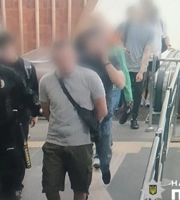 В Киеве задержан хулиган, который с ножом набросился на пассажира метро