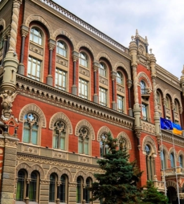 Долар вперше перетнув позначку у 40 гривень за офіційним курсом