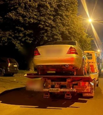 Зачепив три авто та врізався в паркан: у Рівному патрульні наздоганяли п`яного водія