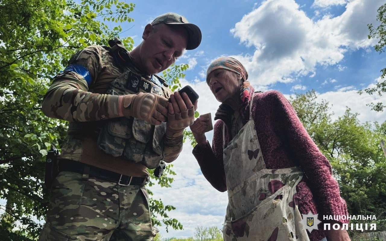 Ехал забирать людей из Волчанска: в Харькове простились с полицейским  (видео) - Региональные новости