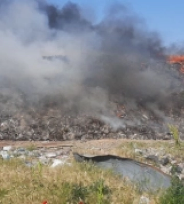 У Білгород-Дністровському районі ліквідували масштабне загорання сміттєзвалища