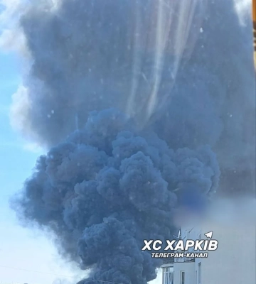 Росіяни влучили в будівельний гіпермаркет у Харкові: є жертви