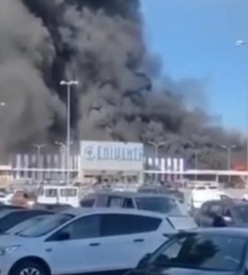Российские войска нанесли удар по Харькову: авиабомба упала на спальный район, известно о двух погибших