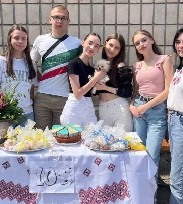 У ліцеї на Рівненщині зібрали більше 100 тисяч гривень для ЗСУ
