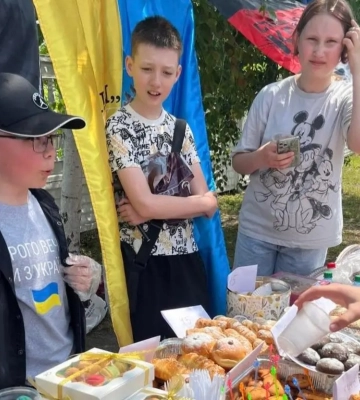 Школярі з Костополя заробили понад 100 тисяч для воїнів ЗСУ