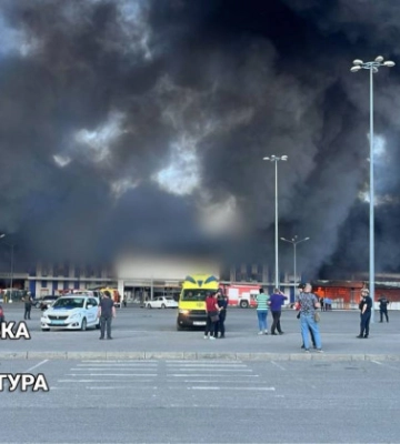 З’явилося відео моменту влучання по харківському «Епіцентру»