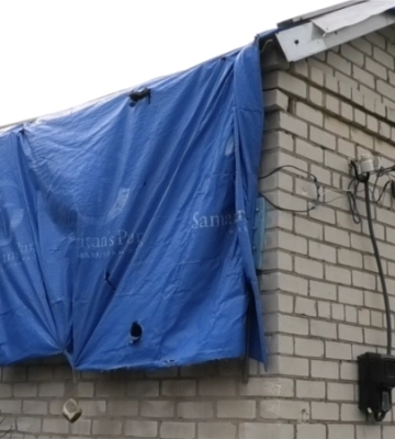 Загарбники обстріляли передмістя Херсона, постраждала жінка
