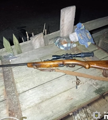 На Чернігівщині чоловік під час сварки поранив жінку з рушниці (ФОТО)
