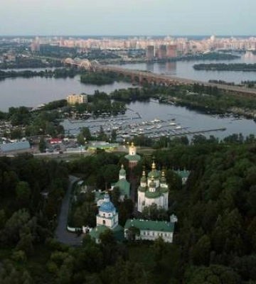 Як тебе не любити, Києве мій: атмосферні картинки-привітання зі святом для киян