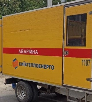 У Києві на вул. Антоновича частково відновлено рух транспорту після пошкодження тепломагістралі – КМДА