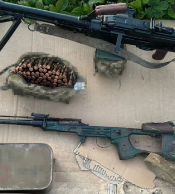 Торговців трофейною зброєю затримали на Донеччині та Харківщині