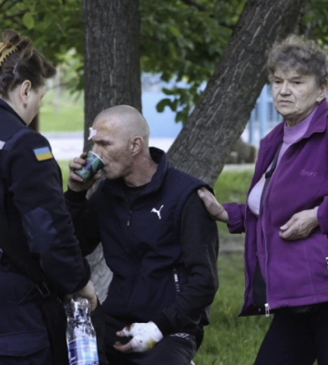 У Жмеринці внаслідок падіння уламків БпЛА є руйнування та троє поранених, - ДСНС. ВІДЕО
