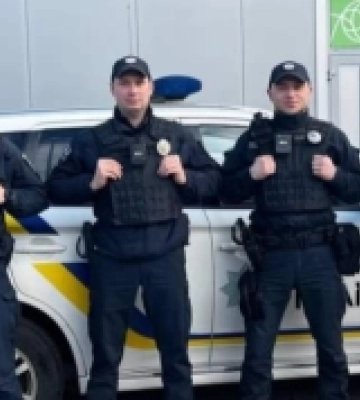 У Рівному патрульні допомогли чоловіку з епілептичним нападом