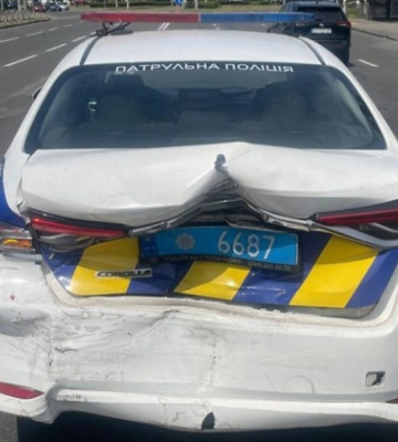 Травмувалися патрульні: у Києві сталася ДТП за участю службового автомобіля поліції
