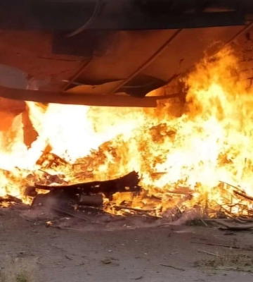 Оккупанты ударили по домам и предприятию в Никопольском районе