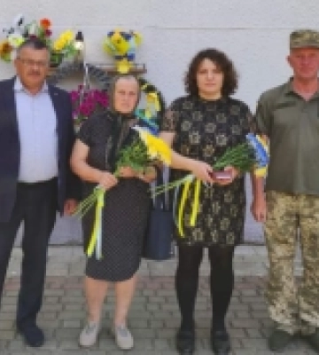 Рідним захисника з Волині вручили його посмертну нагороду