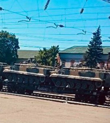Росіяни перекидають техніку з Воронезької області на Бердянськ (відео)