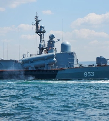Россия вывела из Севастополя два ракетных катера - соцсети