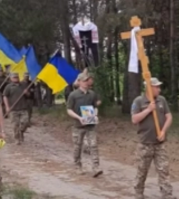 На Волині громада попрощалася із загиблим воїном Павлом Лукашуком