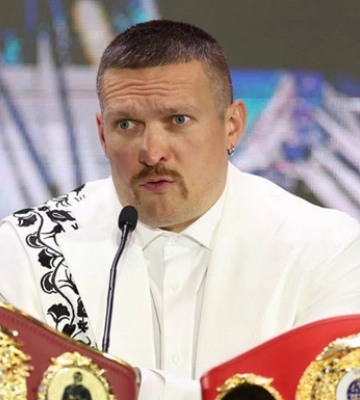 &quot;Зупиняти бій можна було до фіксації нокдауну&quot;: Башир вважає, що Усик мав перемогти нокаутом