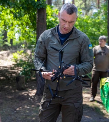 Генератори, апарати ШВЛ та автобуси: Кличко розповів, яку допомогу Київ готовий відправити Харкову