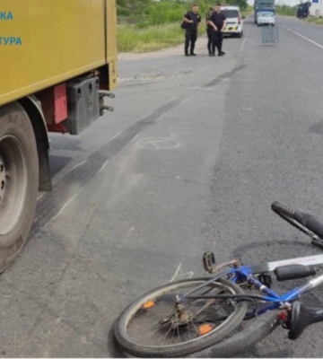 Судять водія вантажівки, який у селі Воля-Ковельська насмерть збив велосипедиста