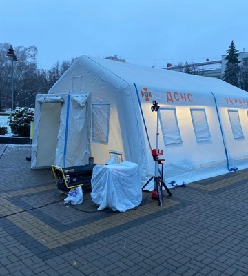 Залишать тільки два: у Рівному згорнуть мобільні Пункти незламності