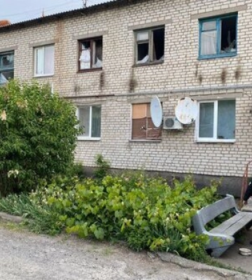 Доба на Донеччині: під ворожим вогнем 3 райони, пошкоджено багато житла. ФОТО