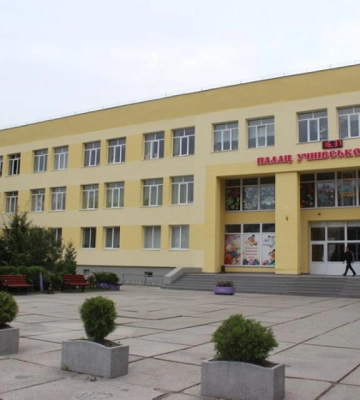 Укриття Палацу учнівської молоді в Луцьку відремонтують