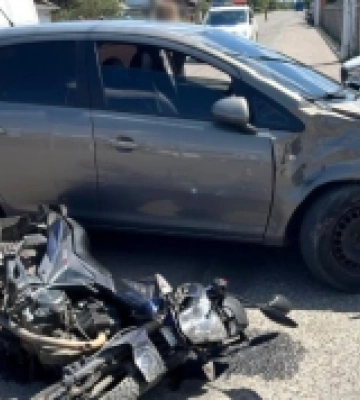 На перехресті в Костополі водійка збила мотоцикліста