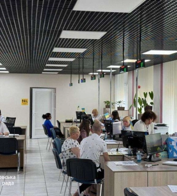 Дніпро підтримує родини з дітьми: 15 видів допомоги доступні у міських управліннях соціального захисту населення