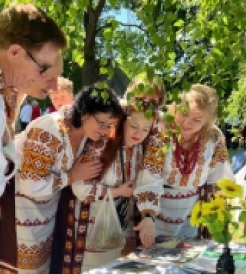 Рівненщина: Майже 20 тисяч гривень для ЗСУ зібрали на благодійному ярмарку в Липках
