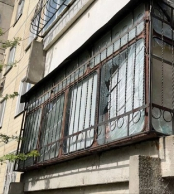 Пошкоджена п’ятиповерхівка та ЛЕП: росіяни атакували чотири громади на Дніпропетровщині
