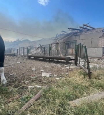 На Харківщині росіяни чотирма авіабомбами знищили фермерське господарство