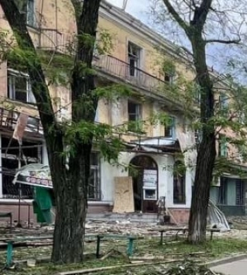 Армія РФ вночі обстріляла Краматорськ, пошкоджені будинки, магазини і дорога