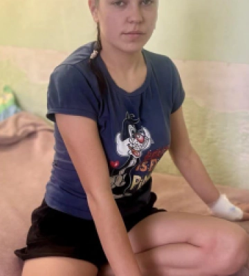 «Безперервно витікав гній із вуха»: у Львові прооперували 17-річну дівчину із небезпечним утворенням