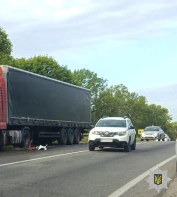 Двоє людей загинули в ДТП з фурою на трасі Львів ­– Тернопіль
