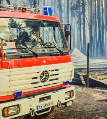 У Вовчанській громаді через обстріли сталася пожежа, знищені десятки будівель
